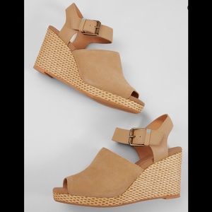 TOMS TROPEZ WEDGE SANDAL